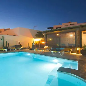 https://villa-princesa-puerto-del-carmen.puertodelcarmen-hotels.org